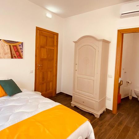 Carrales Guest House 努奥罗 外观 照片