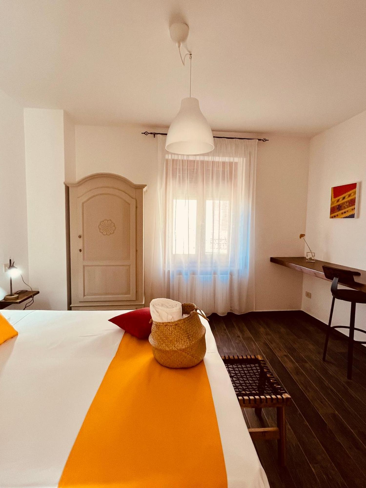 Carrales Guest House 努奥罗 外观 照片