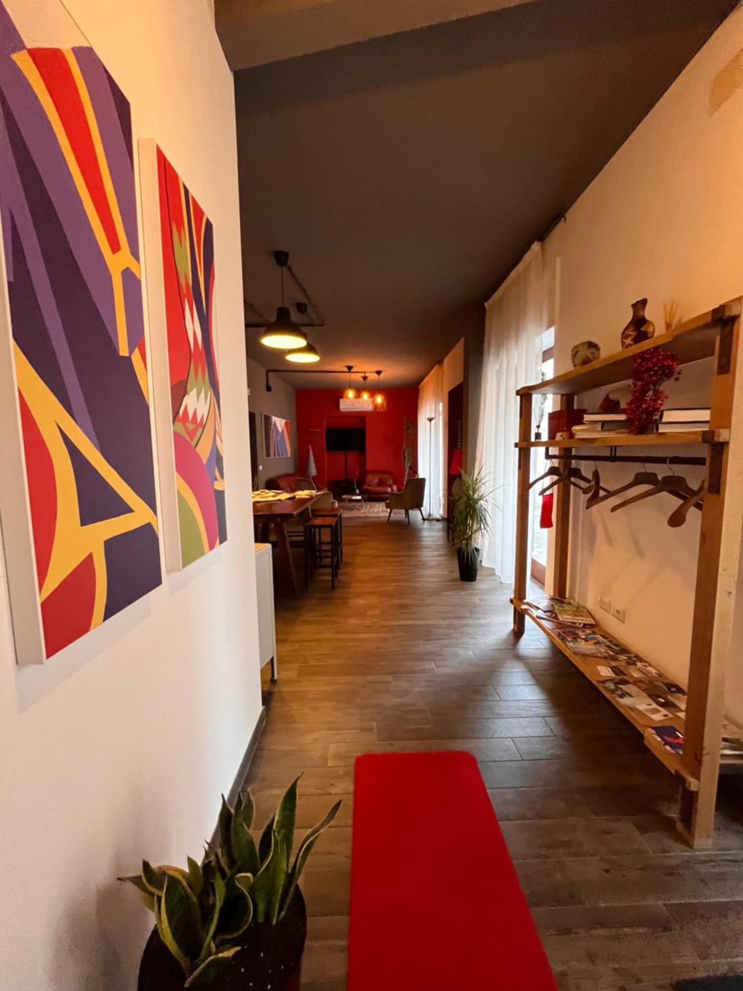 Carrales Guest House 努奥罗 外观 照片