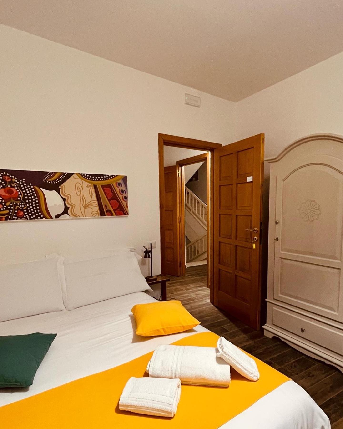 Carrales Guest House 努奥罗 外观 照片
