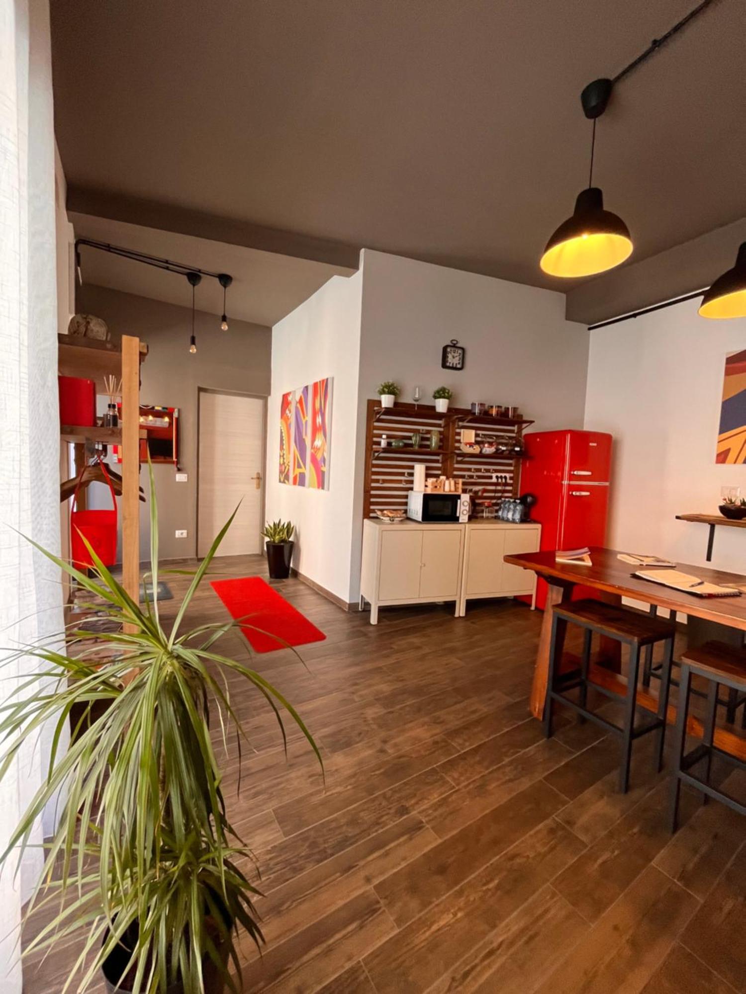 Carrales Guest House 努奥罗 外观 照片